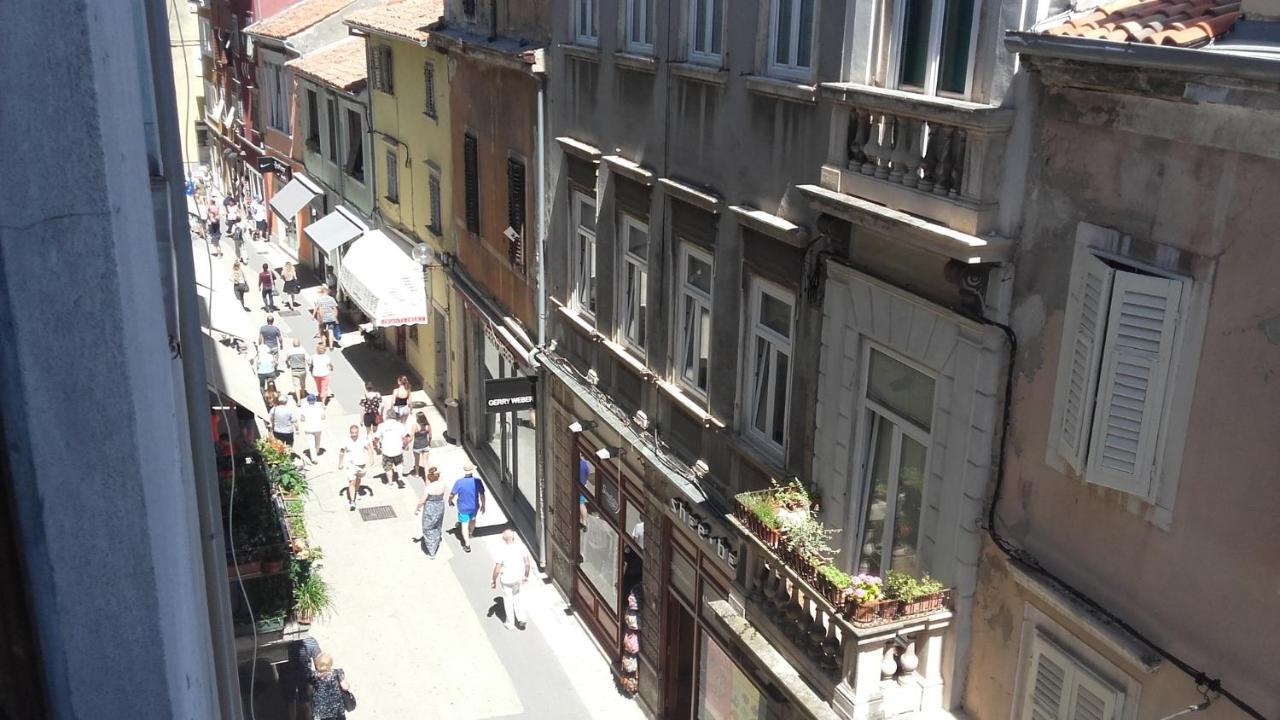 Pula Center Old Town Apartments And Rooms Exterior photo